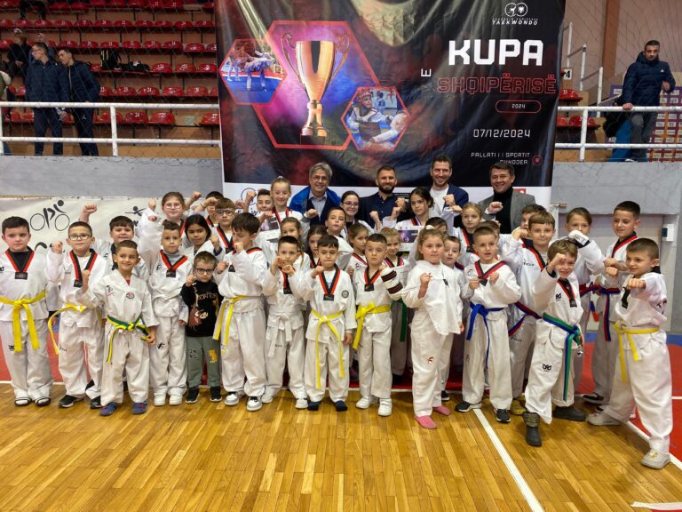 “Kupa e Shqiperise”.Vllaznia shpallet kampion me fëmijët dhe të rinjtë, ndërsa me të rriturit dhe para-të rinjtë ne vendin e dytë.